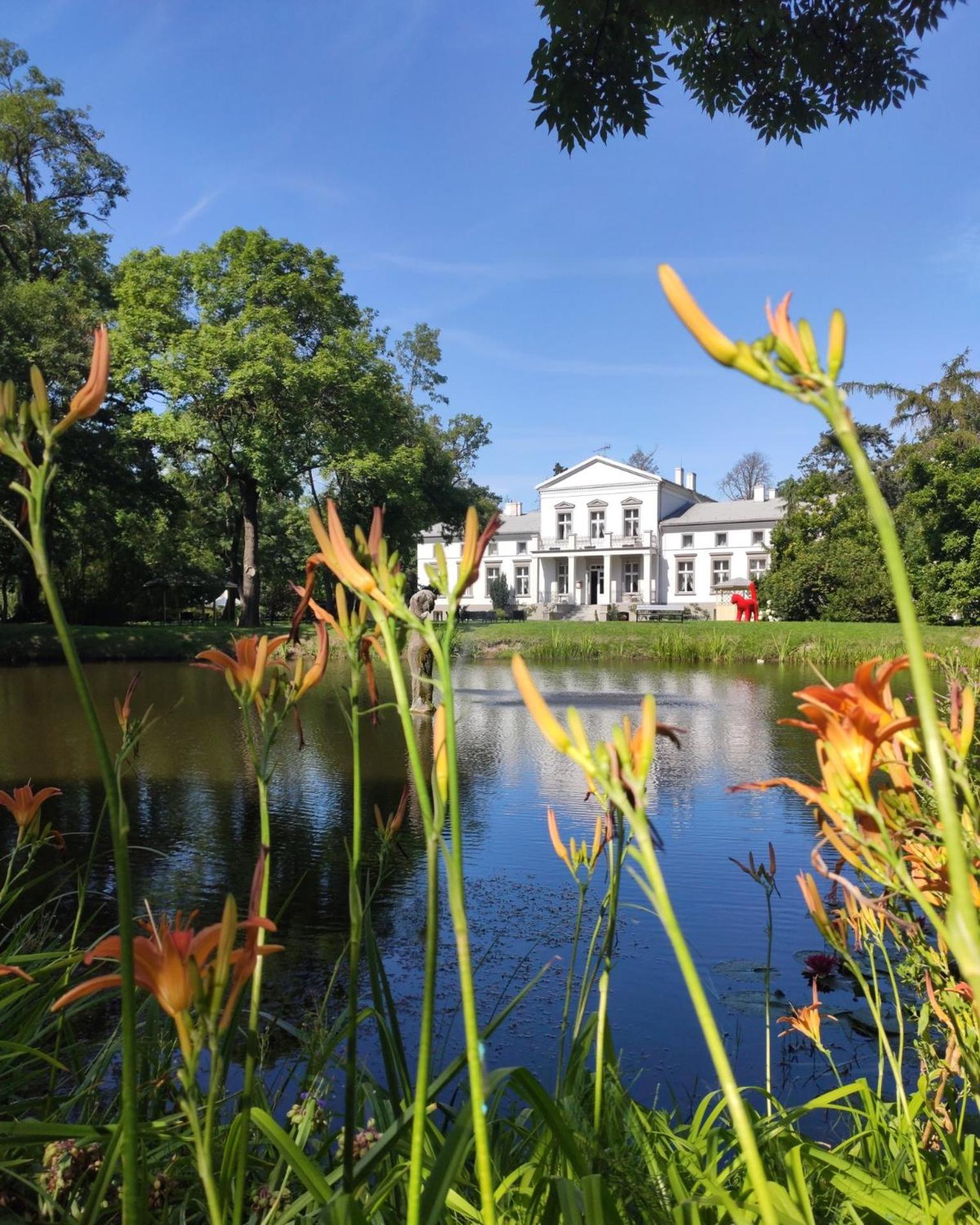 Dwor Podstolice - House Of Rosenthal Villa Eksteriør billede